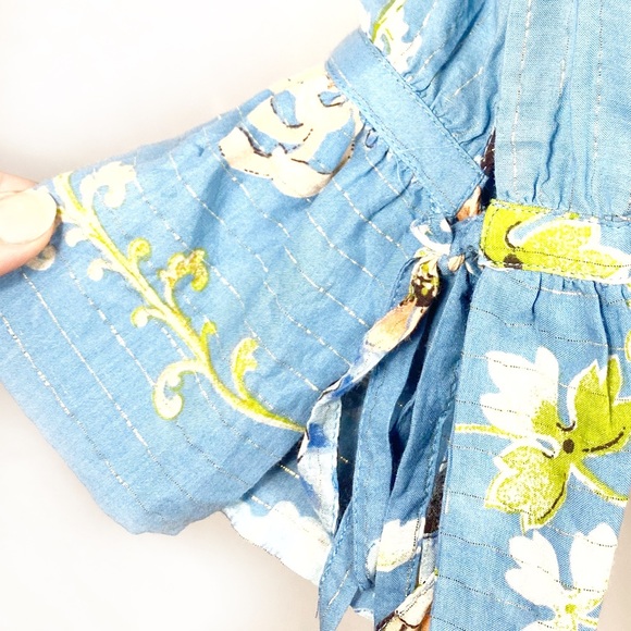 LOFT Blue Floral Gold Pinstripe Pheasant Blouse S - Picture 3 of 6